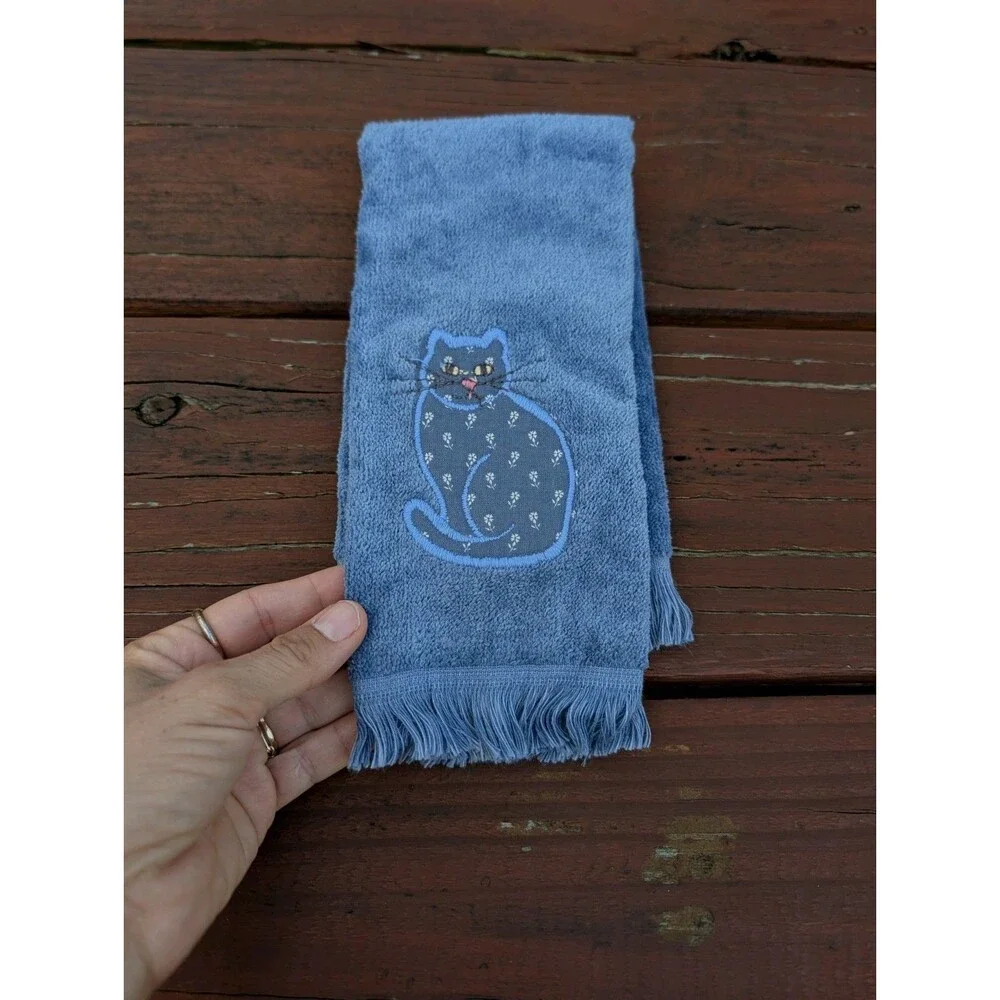 Vintage Embroidered Blue Cat Fingertip Towel NEW Unused Fringe Granny 18x11
